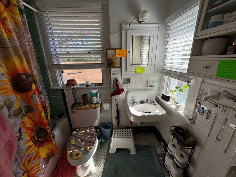 More Photos Of 3762 W 7th St, Fort Worth Apartments For Sale