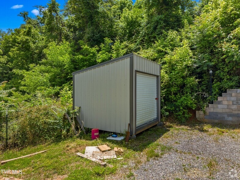 More Photos Of 7421 US 11, Rogersville Self Storage For Sale