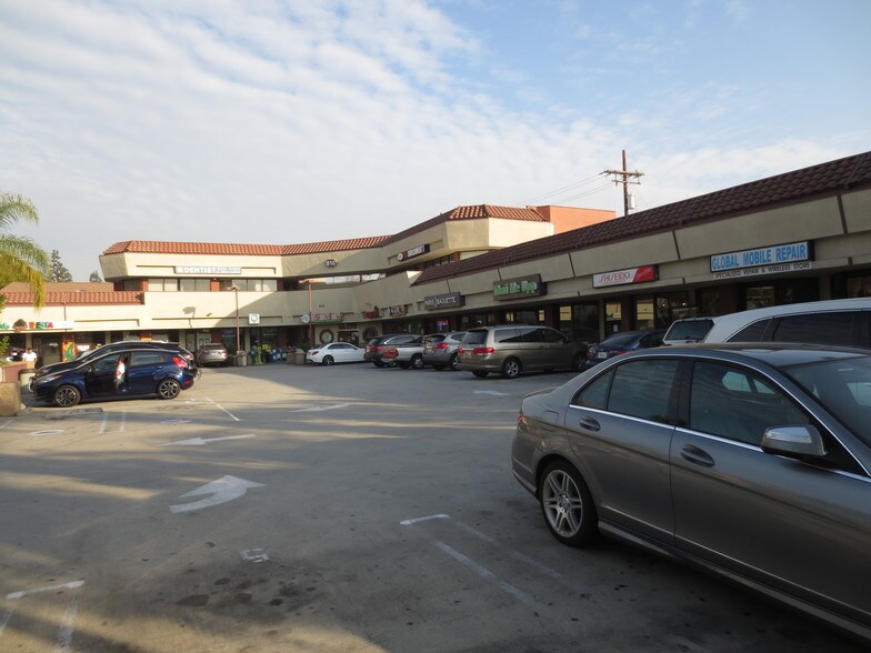 More Photos Of 818 N Pacific Ave, Glendale General Retail For Lease