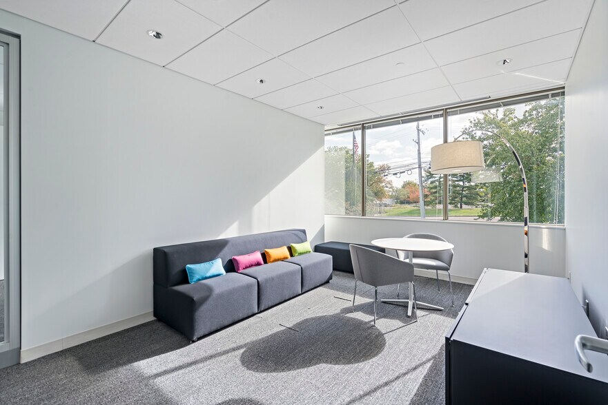 More Photos Of 700 Dresher Rd, Horsham Township Office For Lease