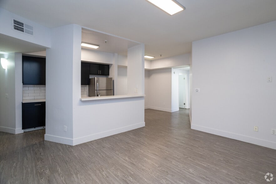 More Photos Of 1443 N Fuller Ave, Los Angeles Apartments For Sale