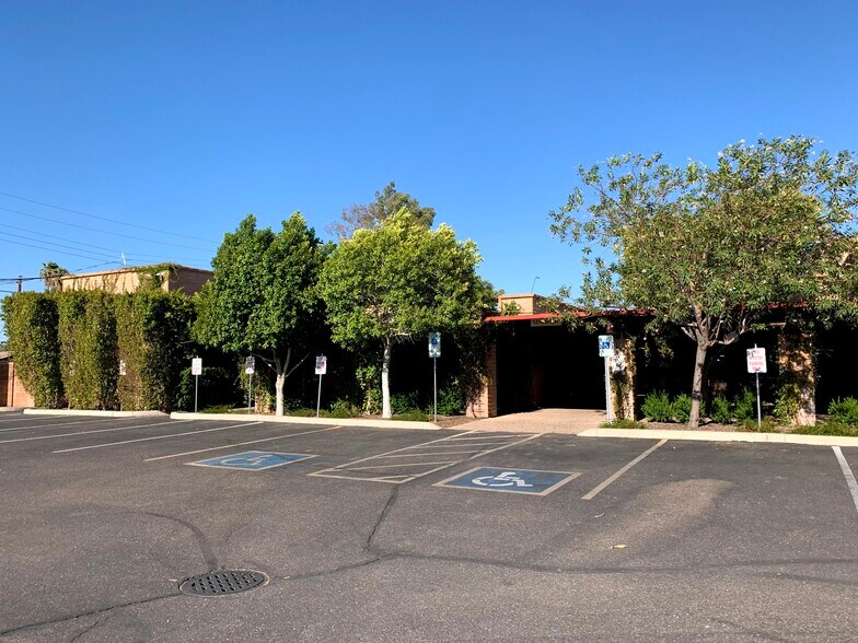 More Photos Of 1550 E University Dr, Mesa Office For Lease