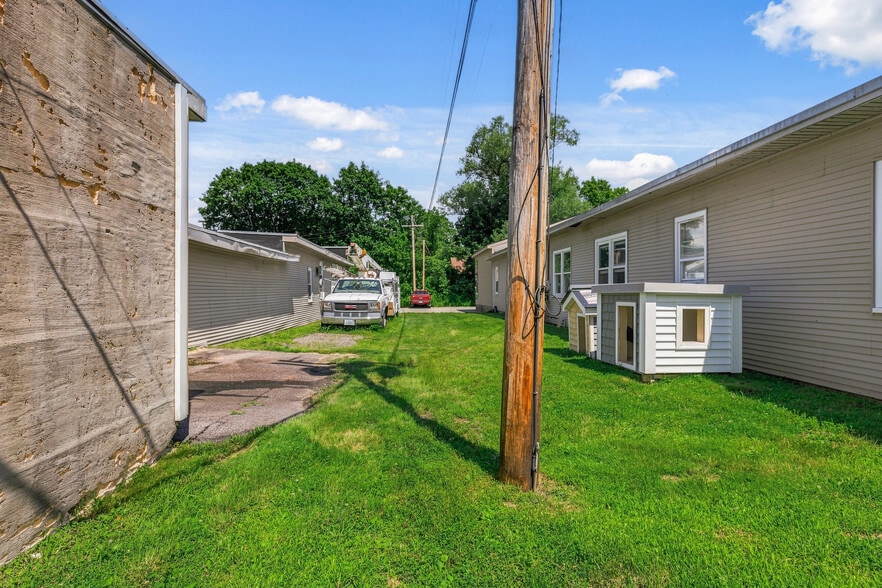 More Photos Of 36 Carpenter Street St, Keene Office For Sale