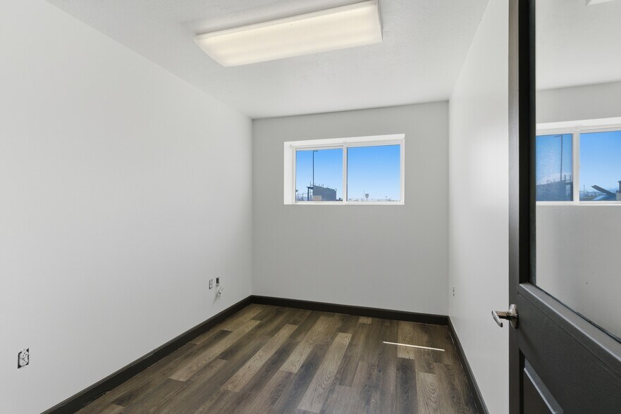 More Photos Of 1750 S 1350 W, West Haven Light Distribution For Lease