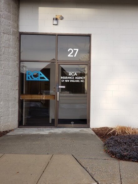 More Photos Of 25-53 Capital Dr, West Springfield Medical For Lease