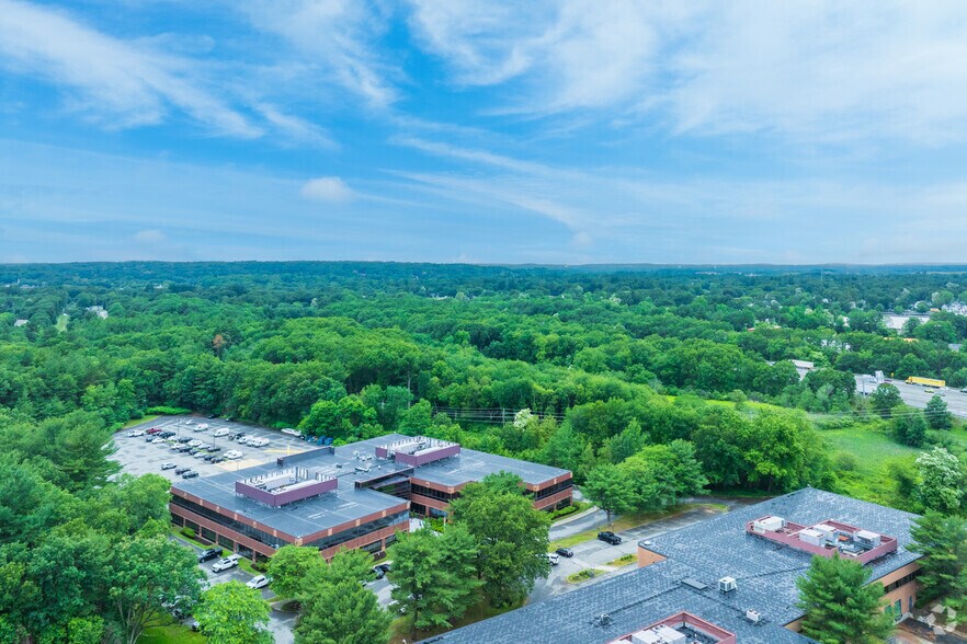 More Photos Of 201 Riverneck Rd, Chelmsford Office For Lease