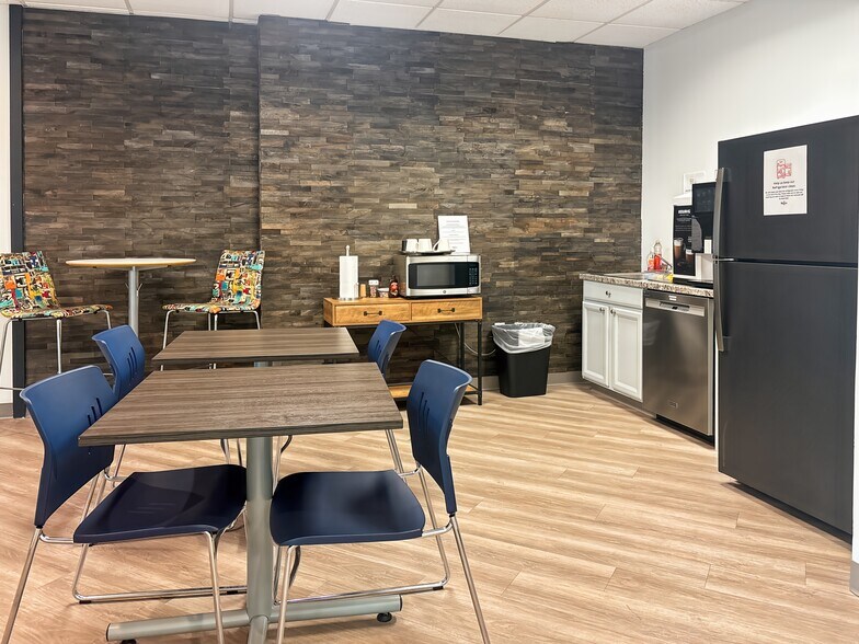 More Photos Of 1845 Town Center Blvd, Orange Park Coworking Space