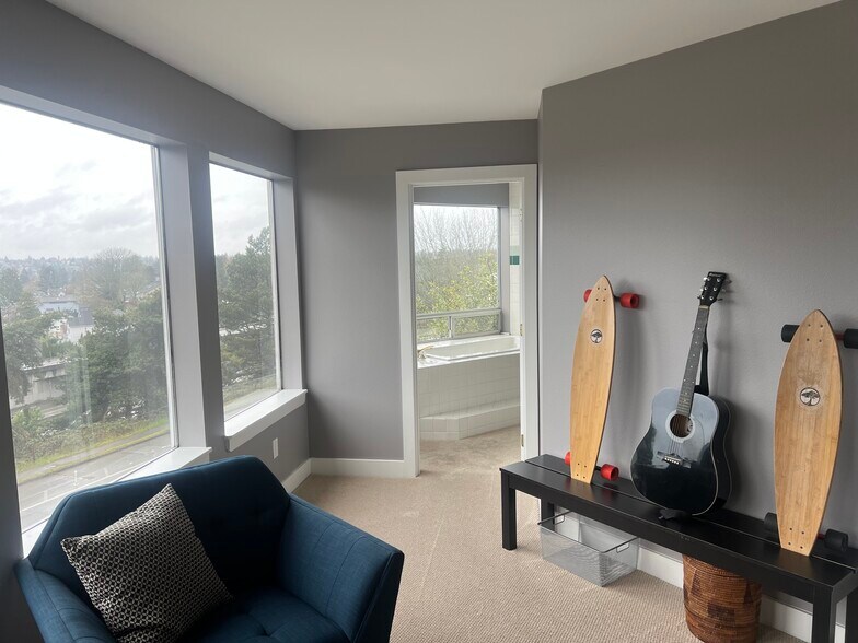 More Photos Of 7500 Banner Way NE, Seattle Coworking Space