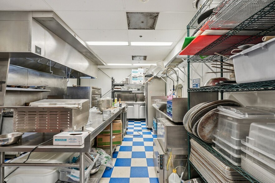 More Photos Of 1209 N College Ave, Fort Collins Movie Theatre For Sale