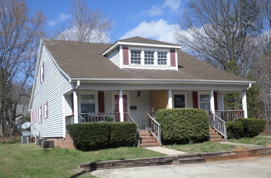 More Photos Of 603 N Fayetteville St, Asheboro Freestanding For Sale