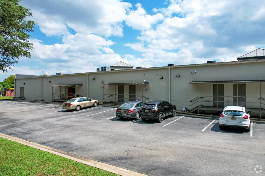More Photos Of 808-810 Nursery Rd, Linthicum Heights Unknown For Lease