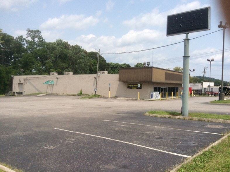 More Photos Of 4804 Clinton Hwy, Knoxville Freestanding For Lease