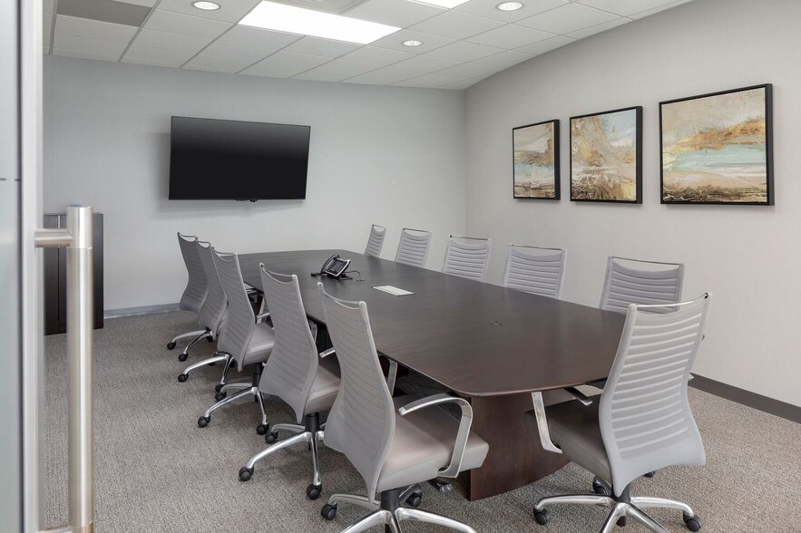 More Photos Of 200 E Broad St, Greenville Office For Lease