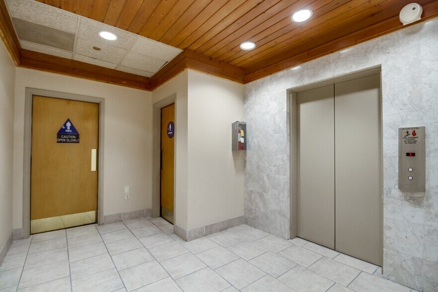 More Photos Of 9625 Black Mountain Rd, San Diego Office For Sale