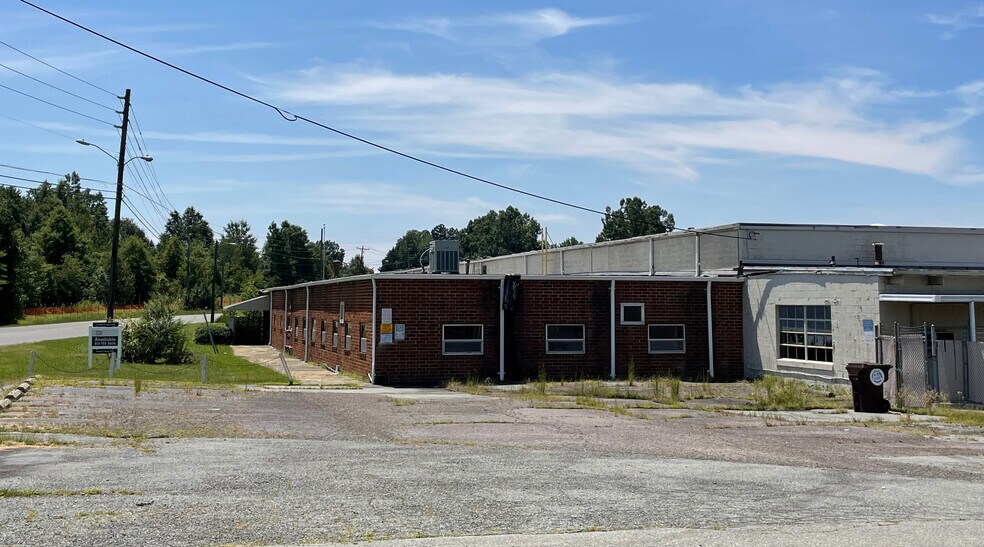 More Photos Of 2300 Old Durham Rd, Roxboro Warehouse For Lease