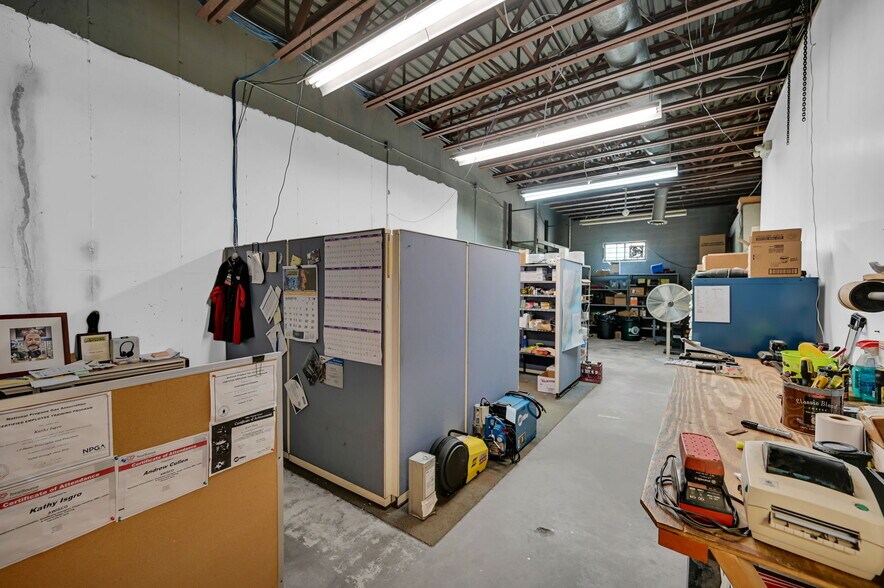 More Photos Of 26 Industrial Rd, West Milford Flex For Lease