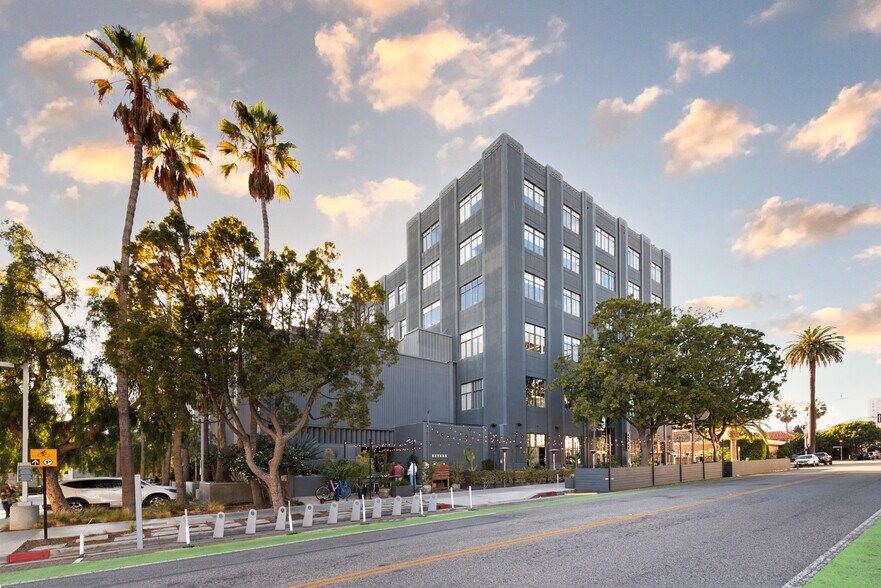 More Photos Of 1314 7th St, Santa Monica Office For Lease