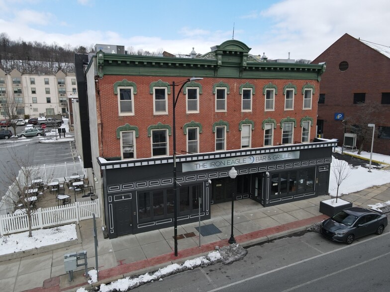 More Photos Of 143 E Lincoln Hwy, Coatesville Restaurant For Lease