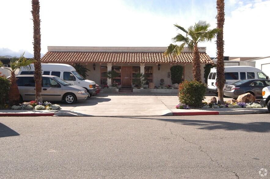 More Photos Of 74725 Joni Dr, Palm Desert Auto Repair For Sale