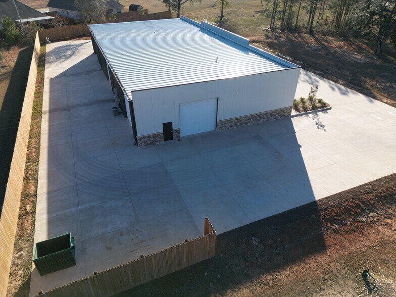 More Photos Of 23516 Haven Blvd, Ponchatoula General Retail For Sale