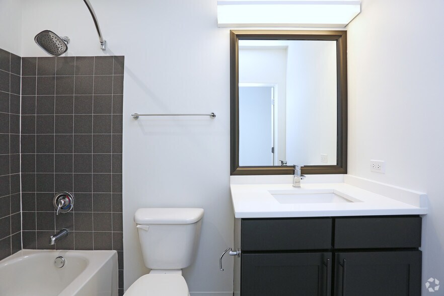 More Photos Of 1401 S State St, Chicago Apartments For Lease