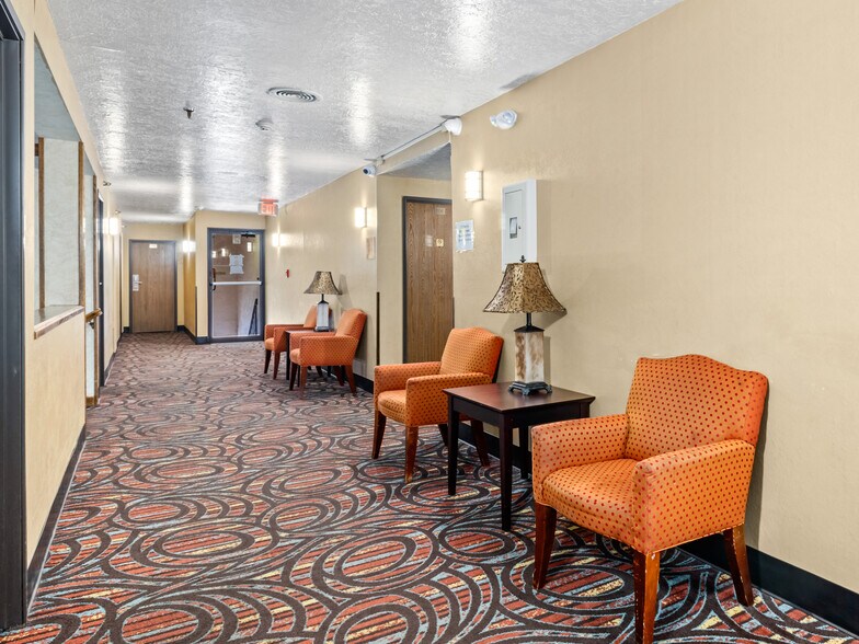 More Photos Of 4333 E Mulberry St, Fort Collins Hotel For Sale