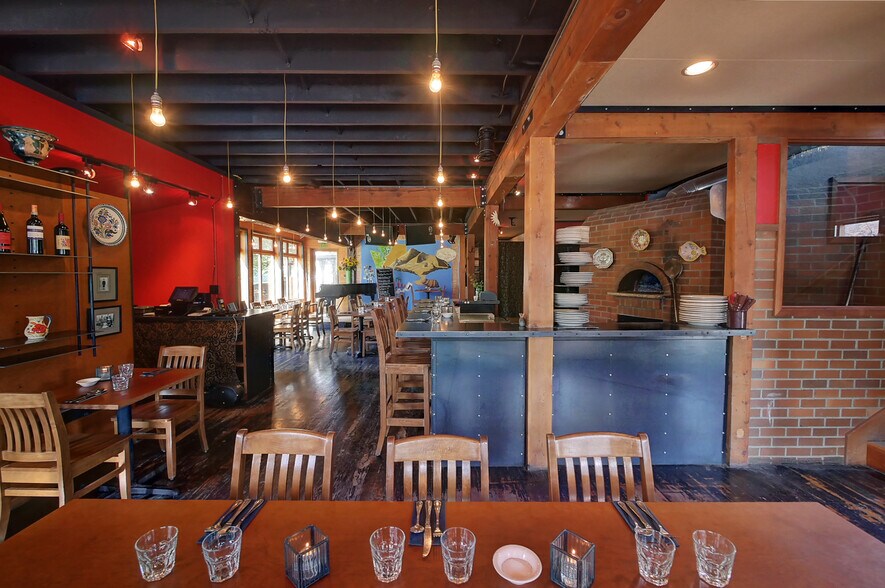 More Photos Of 201 Glover St S, Twisp General Retail For Sale