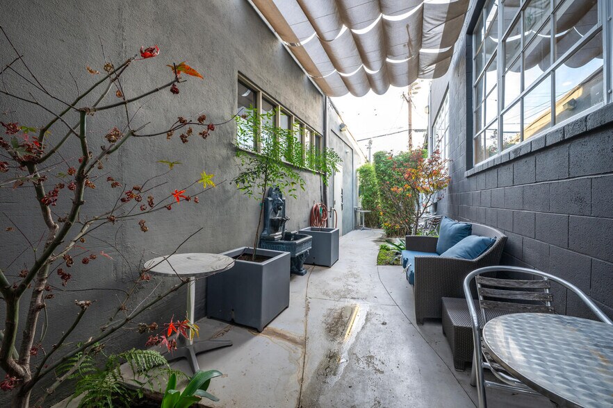 More Photos Of 1342 Coronado Ave, Long Beach Loft Creative Space For Lease