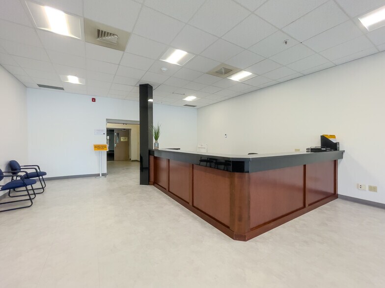 More Photos Of 2425 Stevens Center Pl, Richland Office For Lease