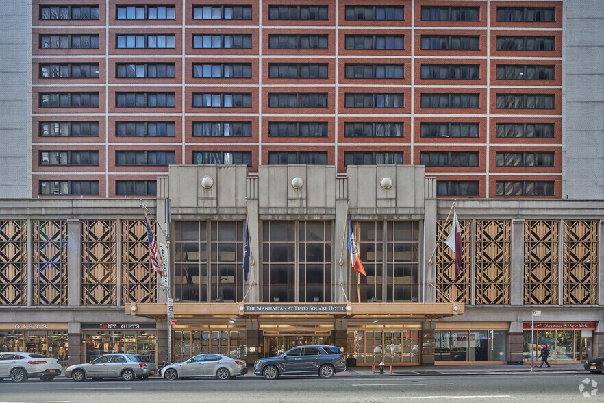 More Photos Of 1668 Broadway, New York Hotel For Lease