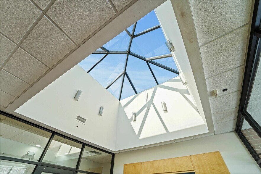 More Photos Of 20 Bomax Dr, Ithaca Manufacturing For Sale