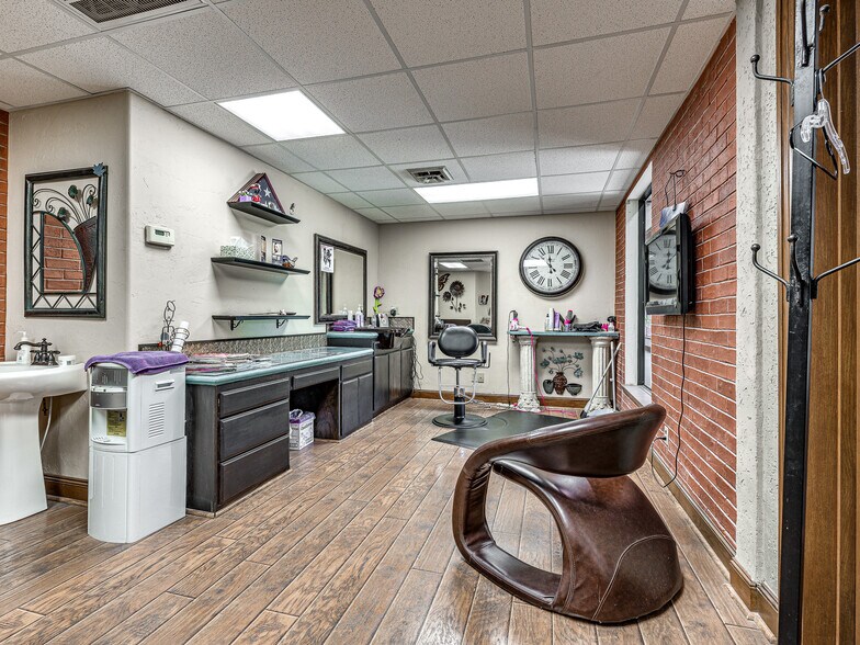 More Photos Of 4900 Richmond Sq, Oklahoma City Medical For Sale