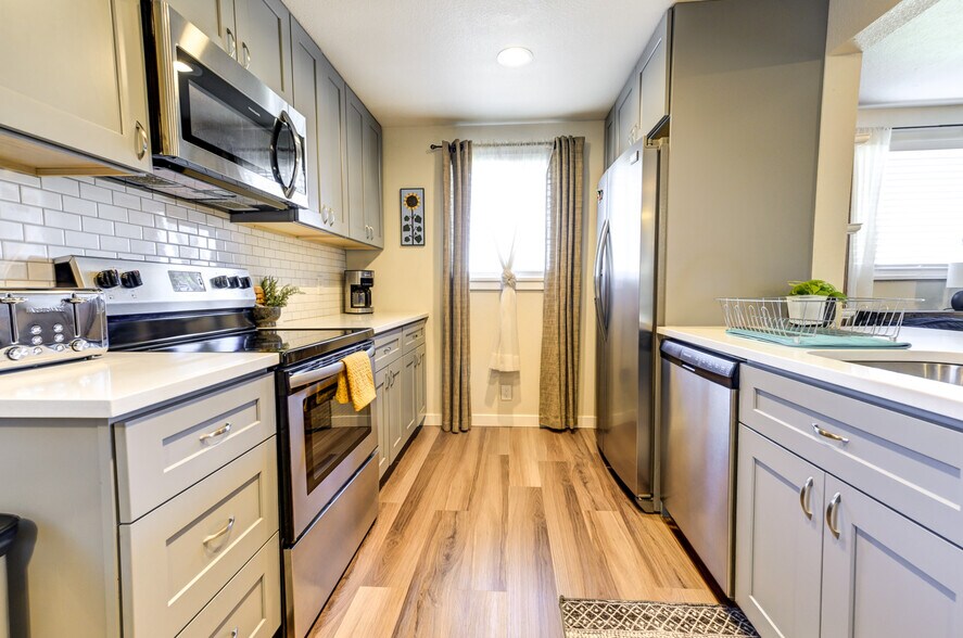 More Photos Of 6160 W 17th Ave, Lakewood Apartments For Sale