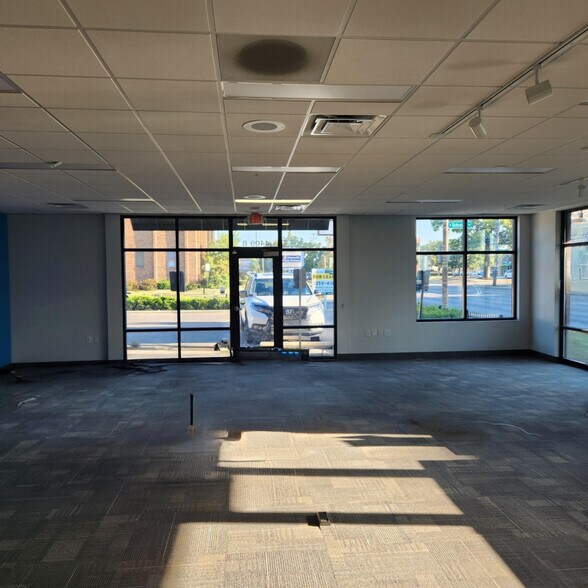 More Photos Of 4409 N High St, Columbus Freestanding For Lease