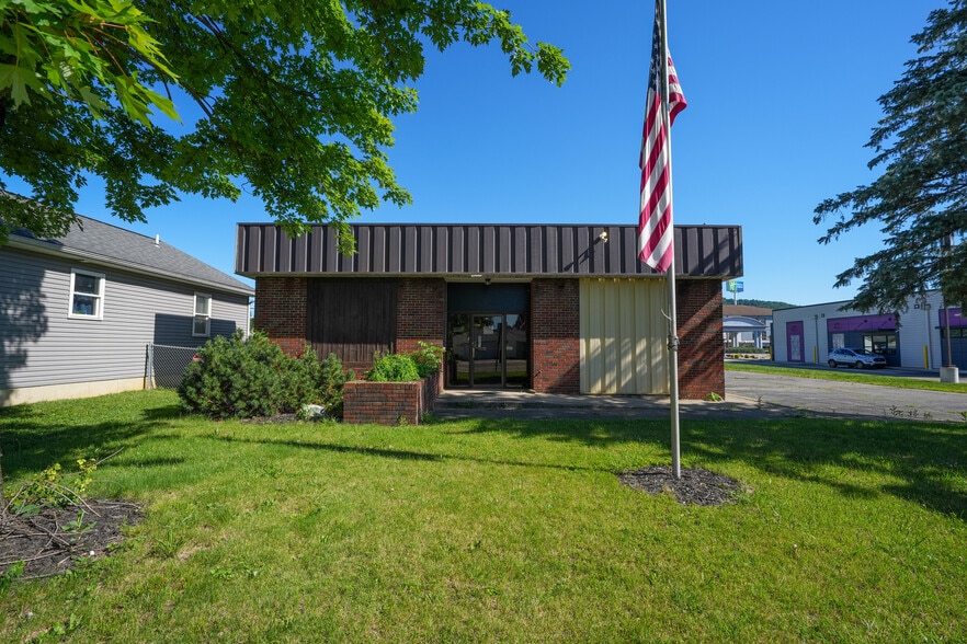More Photos Of 991 E Main St, Chillicothe Office For Sale