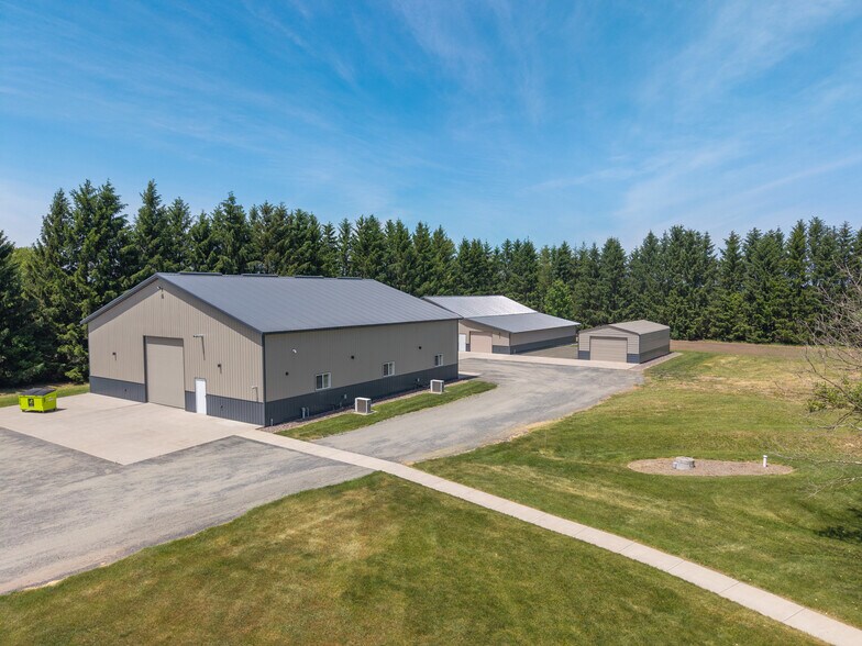 More Photos Of 22946 100th Ave, Cadott Manufacturing For Sale