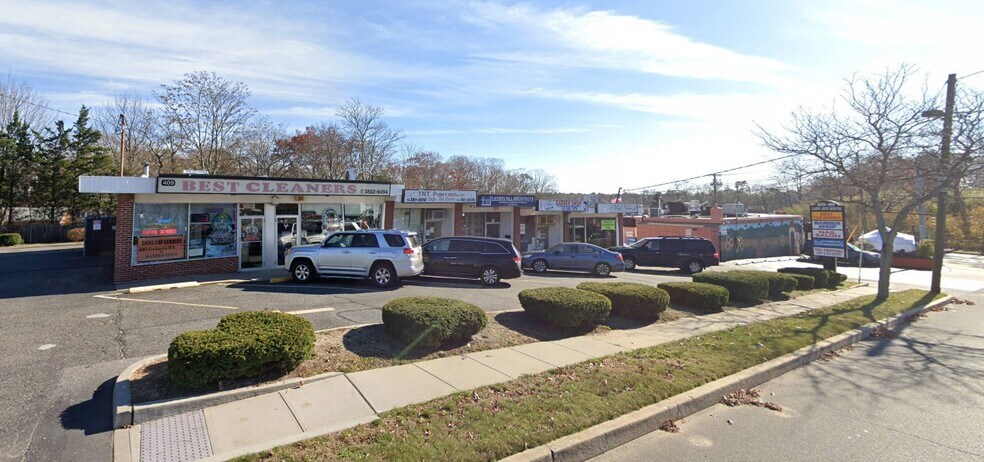 Primary Photo Of , Nesconset General Retail For Sale