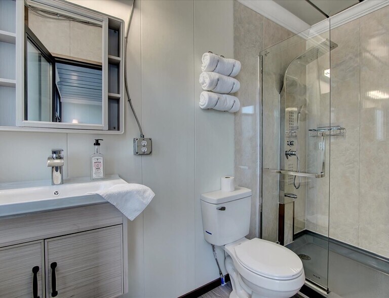 More Photos Of 124 Water Fall Ct, Hot Springs Apartments For Sale