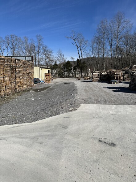 More Photos Of 170 Spicer Dr, Gordonsville Warehouse For Sale