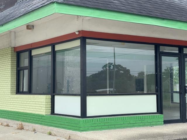 More Photos Of 7100 Downman Rd, New Orleans Freestanding For Sale