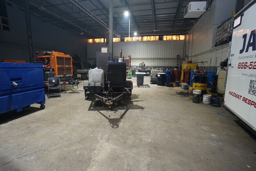 More Photos Of 12950 Haggerty Rd, Belleville Manufacturing For Lease