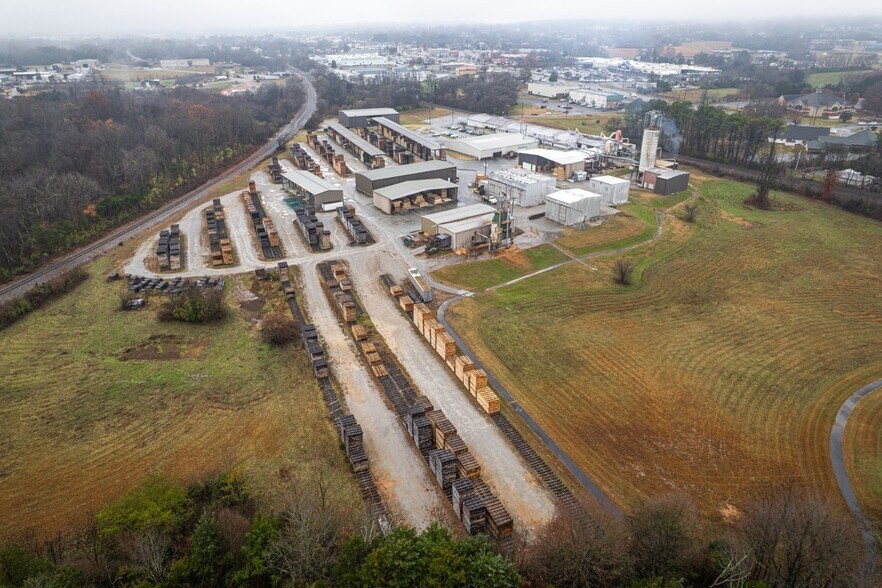 More Photos Of 105 S Austin Rd, Morristown Manufacturing For Sale