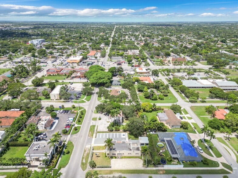 More Photos Of 97 NE 15th St, Homestead Coworking Space