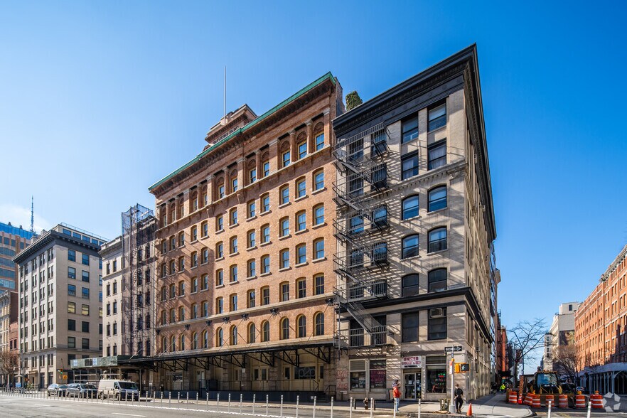 More Photos Of 169-175 Hudson St, New York Apartments For Lease