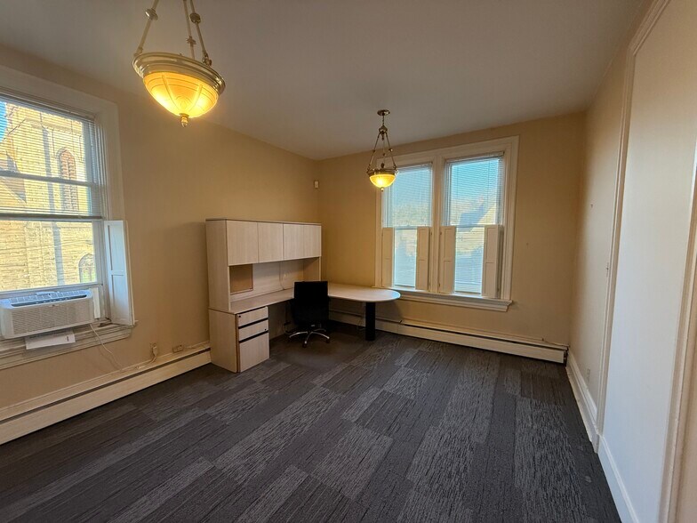More Photos Of 510 Washington Ave, Carnegie Coworking Space