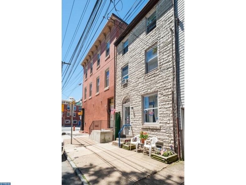 More Photos Of 251 E Girard Ave, Philadelphia Apartments For Lease