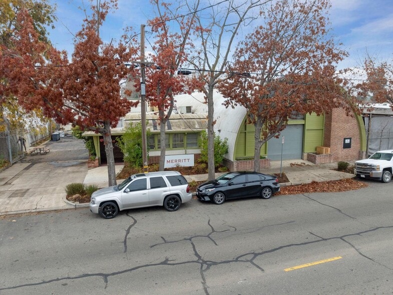 More Photos Of 709 N Sacramento St, Lodi Warehouse For Sale