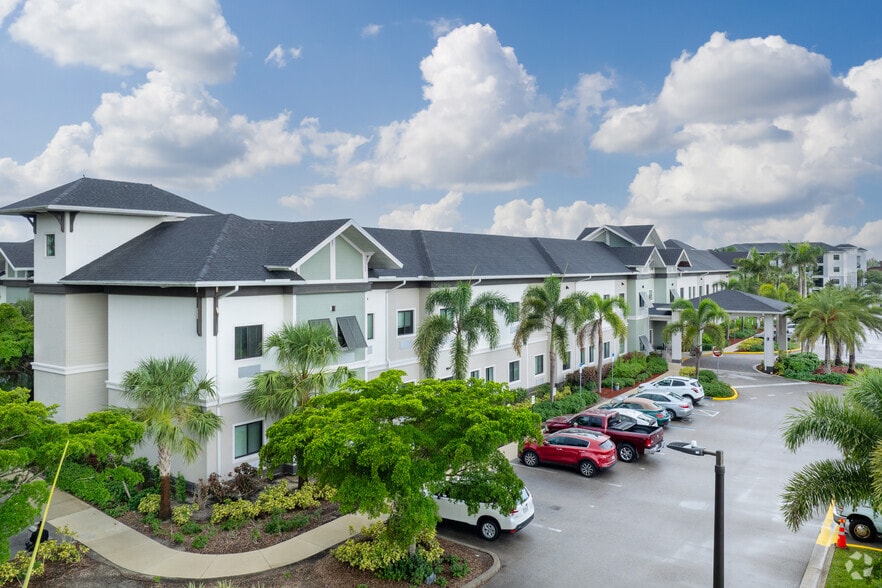 More Photos Of 1321 NE 24th Ave, Cape Coral Assisted Living For Sale