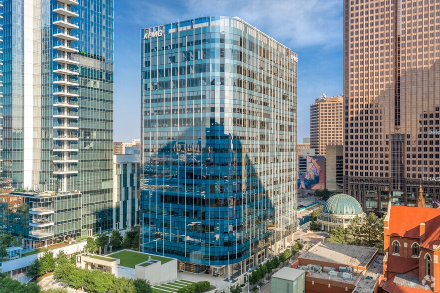 More Photos Of 2323 Ross Ave, Dallas Office For Lease