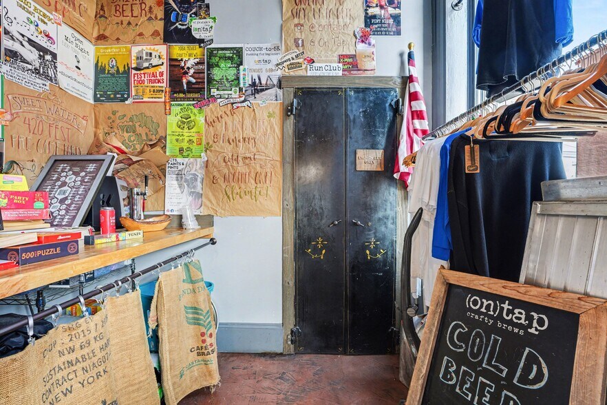 More Photos Of 188 N Main St, Mooresville Storefront Retail Office For Sale